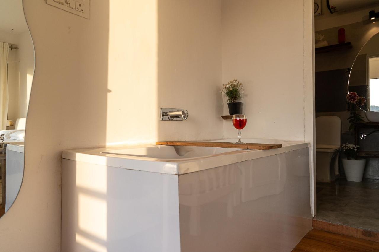 Ecstasy By Thhpsociety Bathtub Rooms Mukteshwar Exterior photo